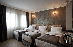 Pera Line Hotel