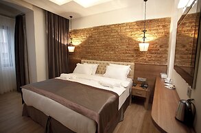 Pera Line Hotel