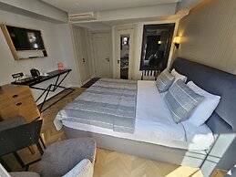 Anthemis Hotel