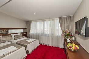 Escardin Hotel