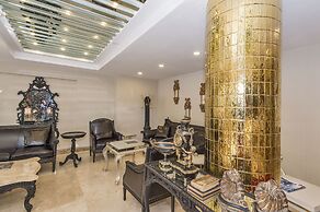 Escardin Hotel