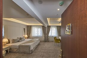 Escardin Hotel