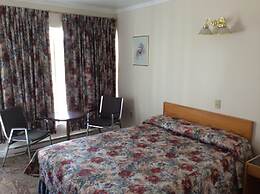 Embassy Motel
