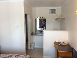 Embassy Motel