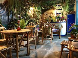 FroGuestHouse