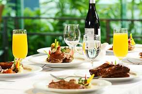 Taipung Suites