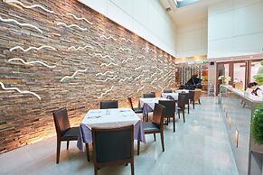 Taipung Suites
