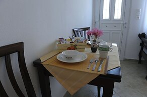 Tsakanos Apartments