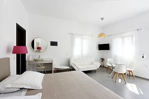 Tsakanos Home