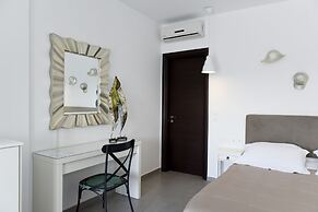 Tsakanos Home