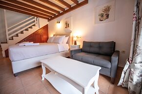 Hovolo Hotel Apartments