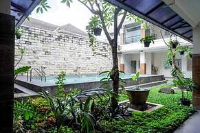 Dinasty Smart Hotel
