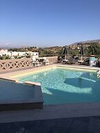 Labyrinth Hotel
