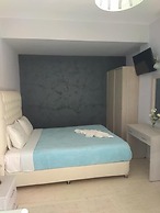 Labyrinth Hotel