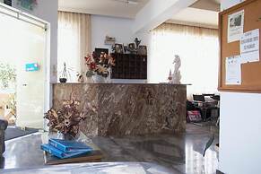 Labyrinth Hotel