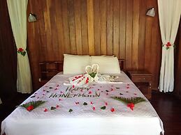 Miss Junies Lodge