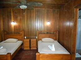 Miss Junies Lodge