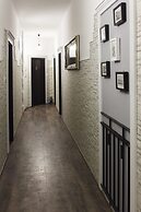 Prior Suites Split