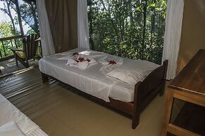 La Leona Eco Lodge