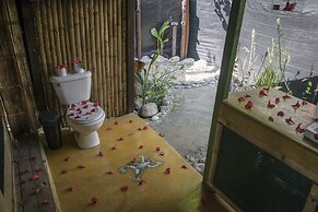 La Leona Eco Lodge