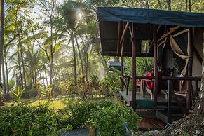La Leona Eco Lodge