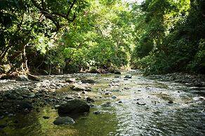 La Leona Eco Lodge