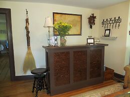 Farmhouse Inn B&B