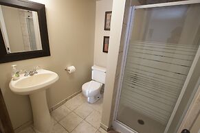 Cobblestone Manor B&B