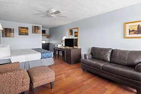 Travelodge by Wyndham Grand Falls