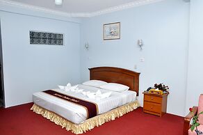 Summer Palace Hotel