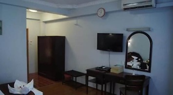 Summer Palace Hotel