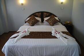 Summer Palace Hotel