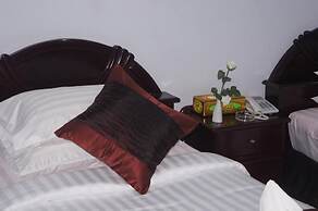Summer Palace Hotel
