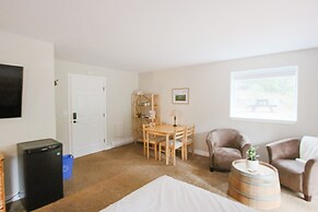 The Inn at the Ninth Hole B&B