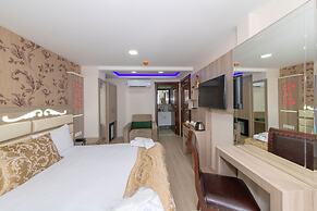 Raimond Hotel