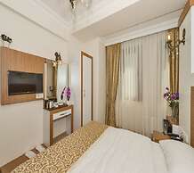 Raimond Hotel