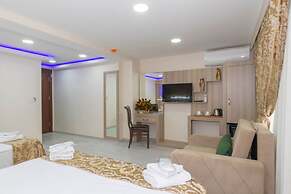 Raimond Hotel