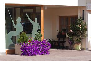 Hotel Mirabel