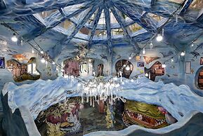 Crazy House