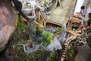 Crazy House