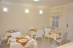 Dualis Hotel