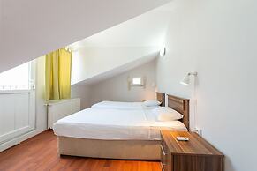 Dualis Hotel