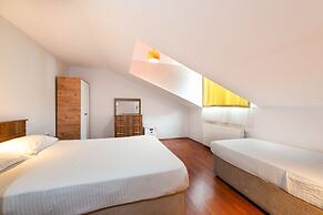Dualis Hotel