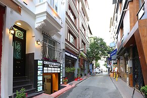 Unique Suite Hotel