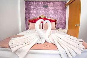 Pera Life Hotel
