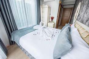 Pera Life Hotel