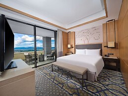 Hilton Dali Resort & Spa