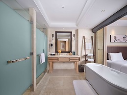 Hilton Dali Resort & Spa