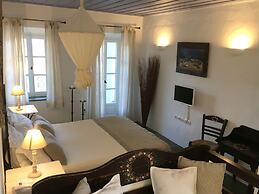 Niriedes Hotel
