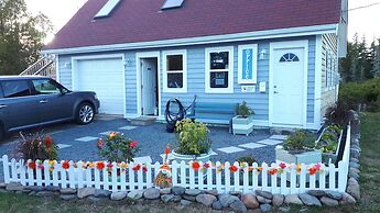 Atlantic View Motel and Cottages